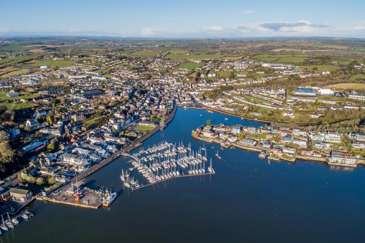 The Town House Kinsale, Hosted By Exquisite Holiday Homes, Sleeps 16 Εξωτερικό φωτογραφία