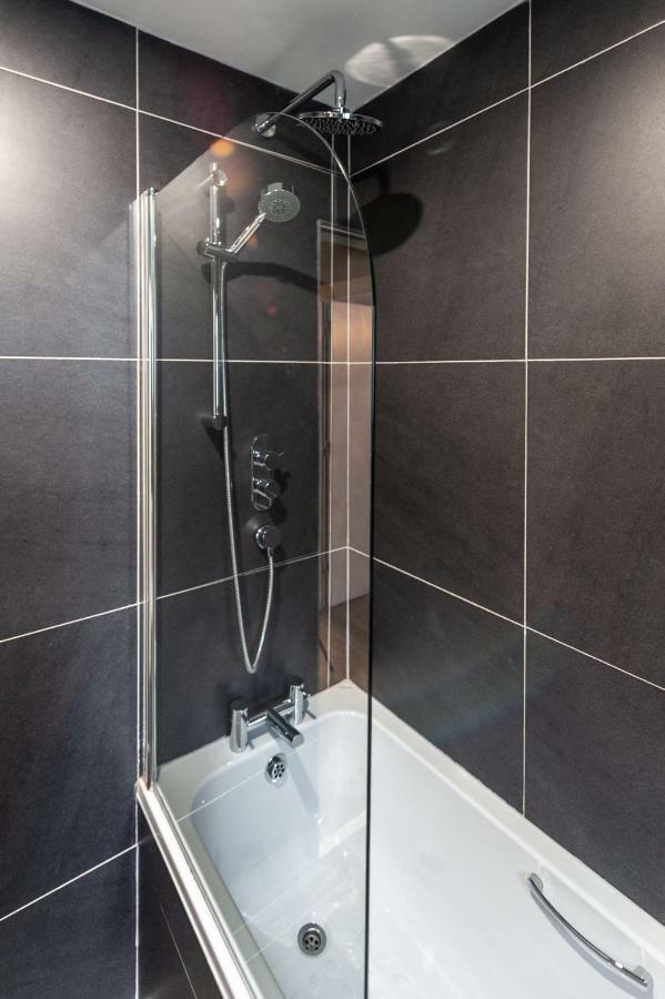 The Town House Kinsale, Hosted By Exquisite Holiday Homes, Sleeps 16 Εξωτερικό φωτογραφία